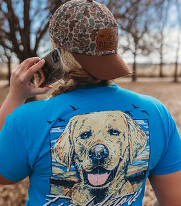 Fieldstone yellow lab with mallards Short Sleeve Pocket Tee