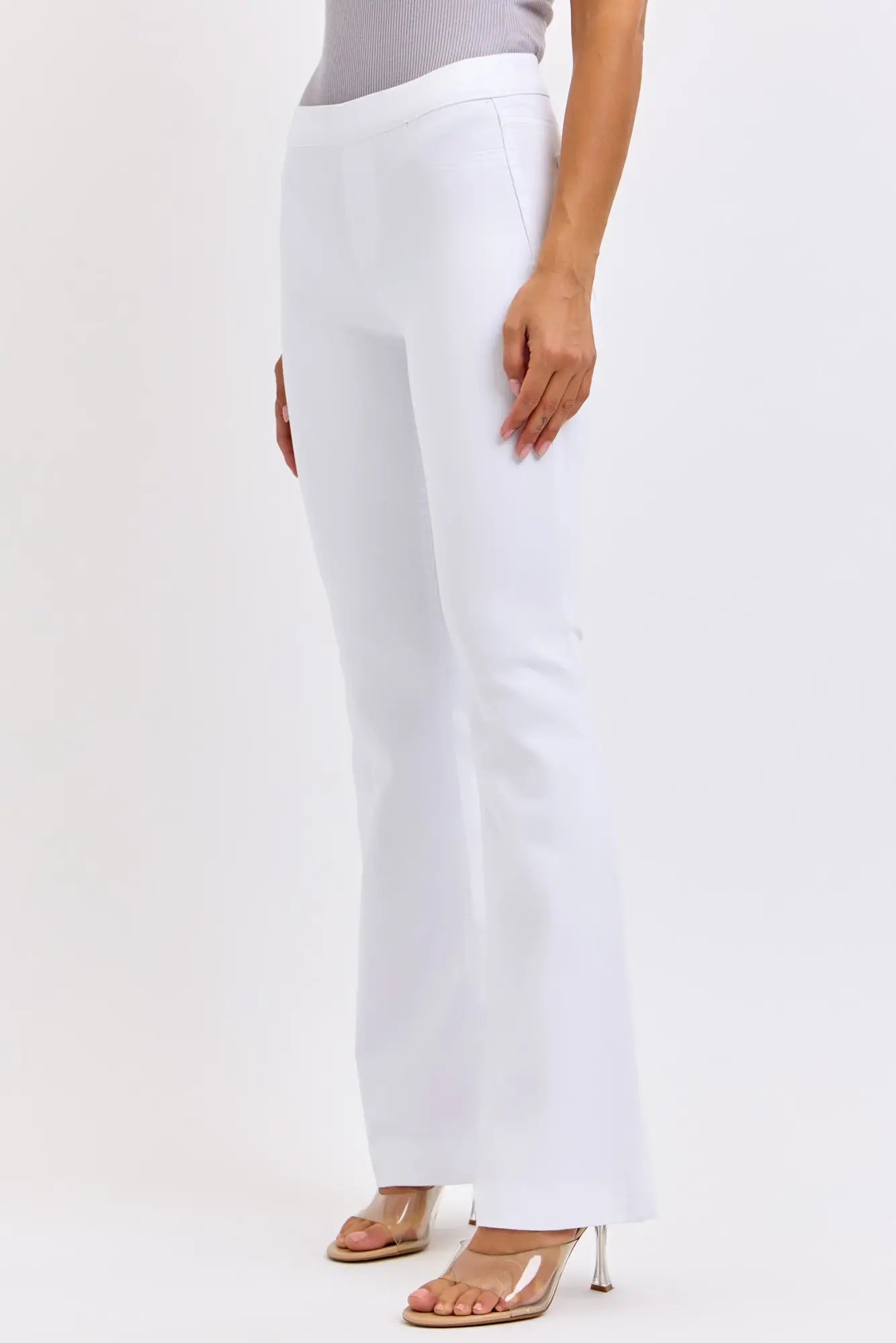 Cello Mid Rise Pull On Jeans in White