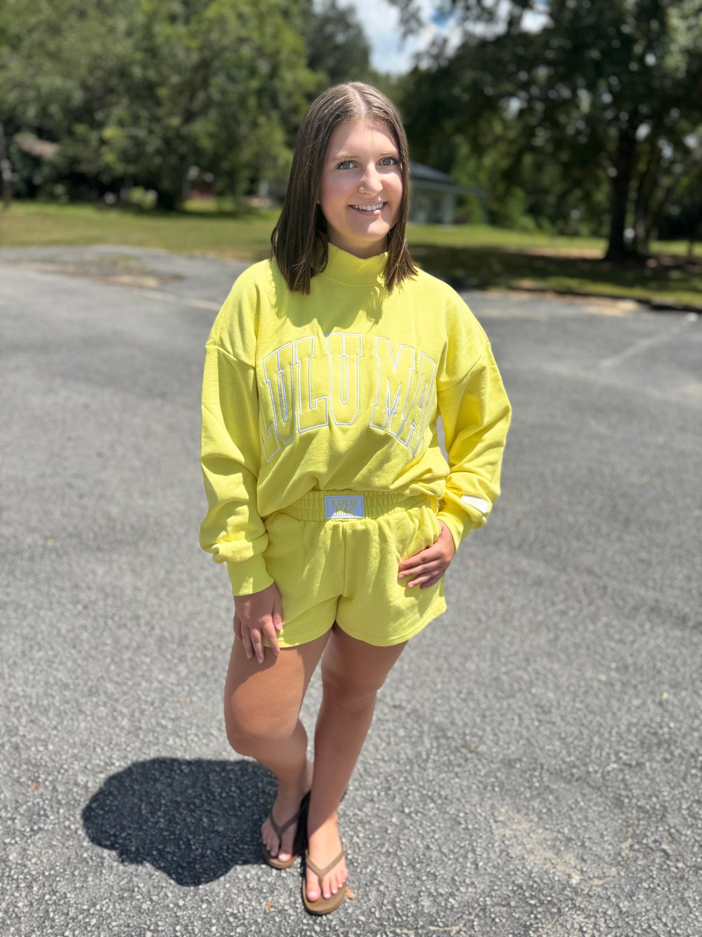 LULU MAC BRIGHT YELLOW MOCK NECK SWEATSHIRT