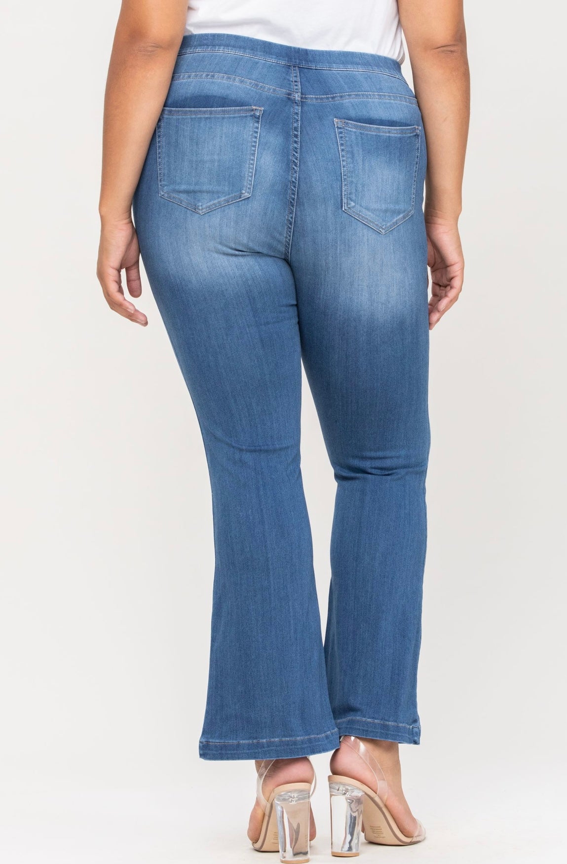 Cello Mid-Rise Petite Curvy Flare