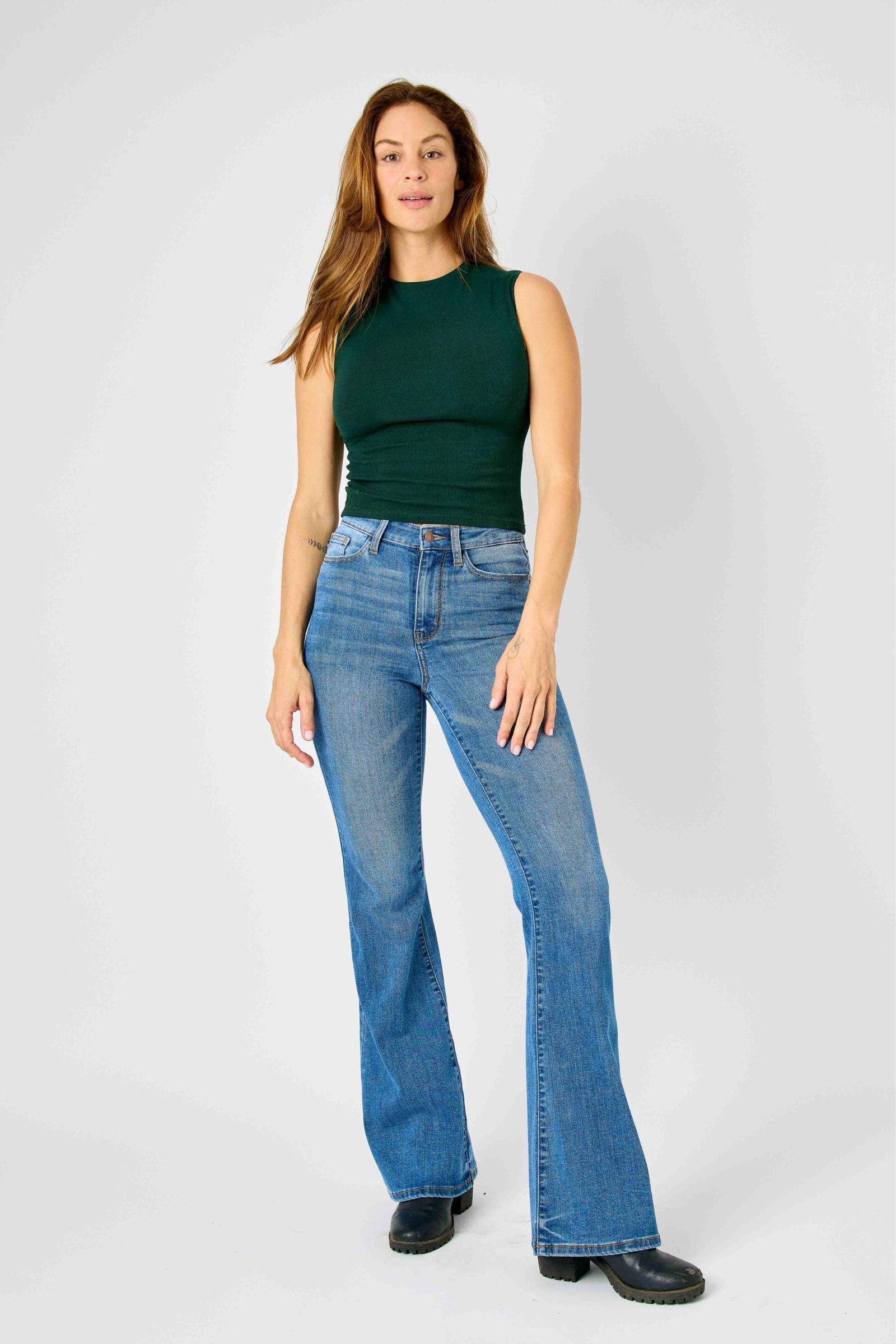 Curvy Judy Blue HIGH WAISTED CLASSIC FLARE