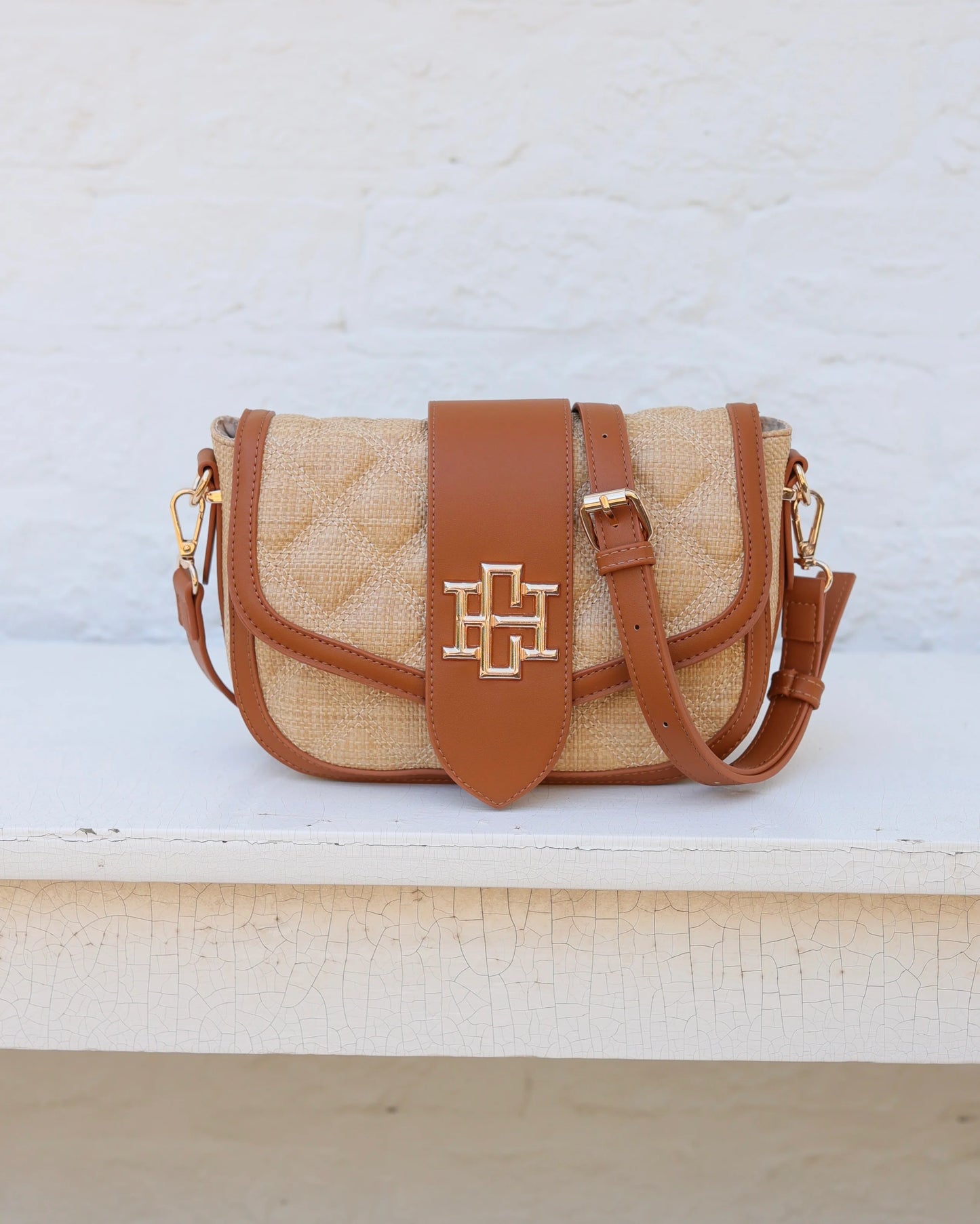 Griffin Crossbody Bag | Natural Saddle DQ