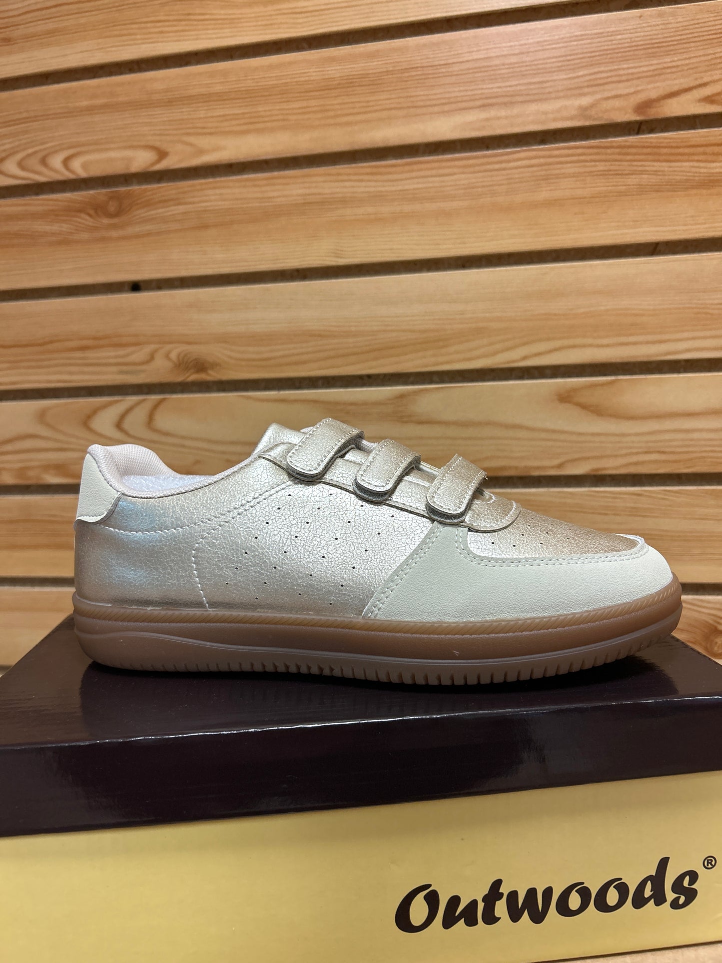 Outwoods Giana-4 Gold Sneaker
