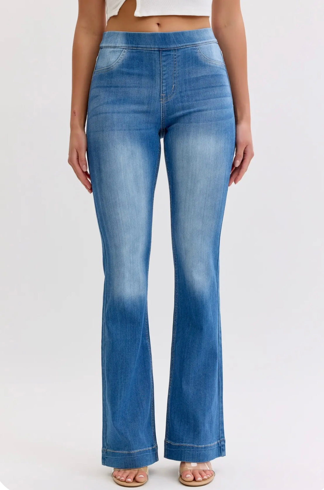 Cello Mid Rise Pull On Petite Jeans in Medium wash