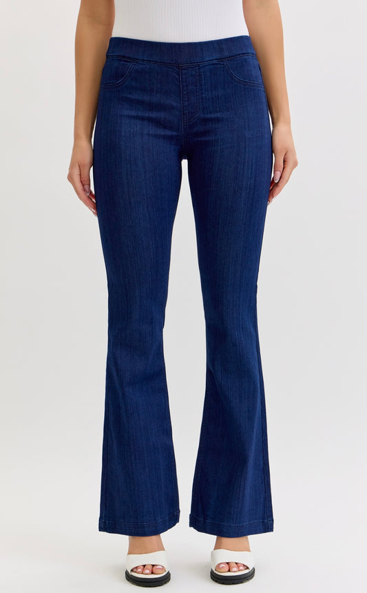 Cello Petite Mid Rise Pull On Flare Jeggings | Solid Dark Denim