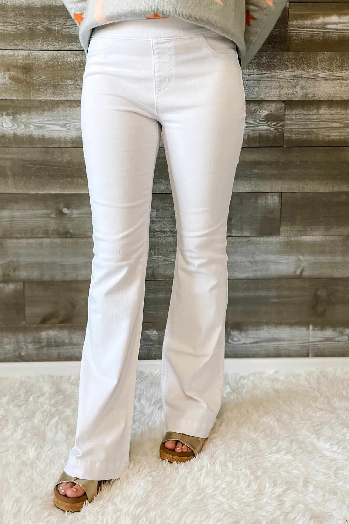 Petite Mid Rise Flare Jegging White