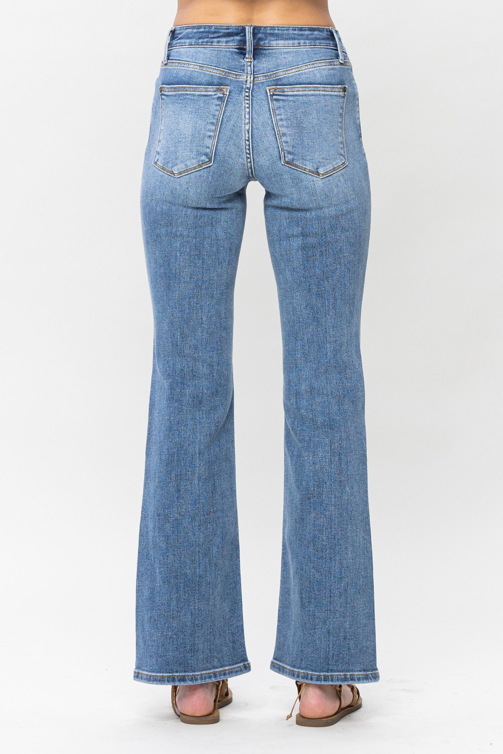 Judy blue curvy MID RISE VINTAGE BUTTON FLY BOOTCUT