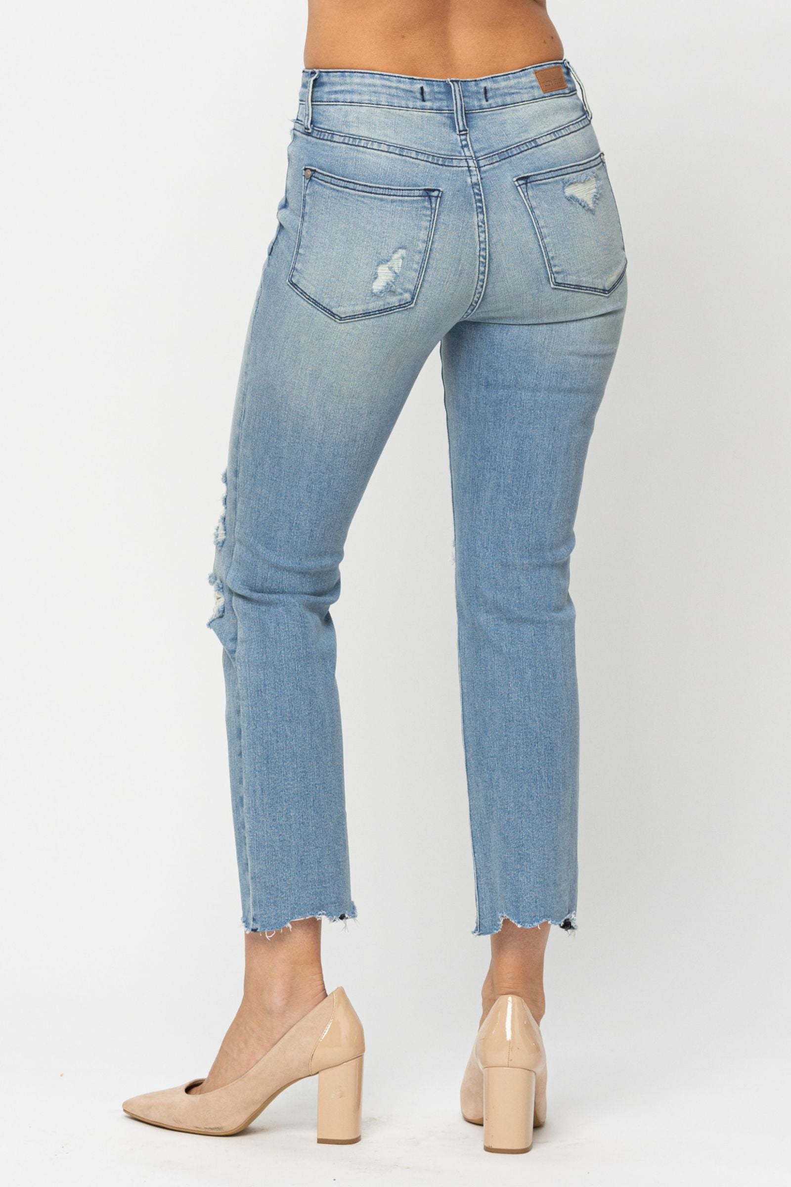 Judy Blue MID-RISE DESTROYED TINTED WASH CROP STRAIGHT