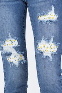 Judy blue curvy HIGH WAIST LEMON PATCH SKINNY